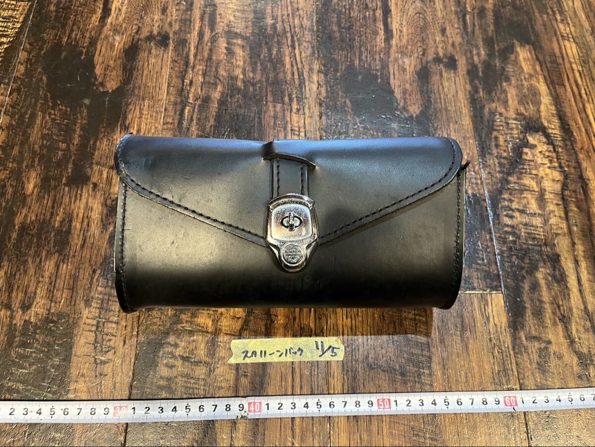 ハーレーFLSTSソフテイルにて使用!スクリーン用 ツールバッグ ハーレー スクリーンバック ツールバッグ 拍卖