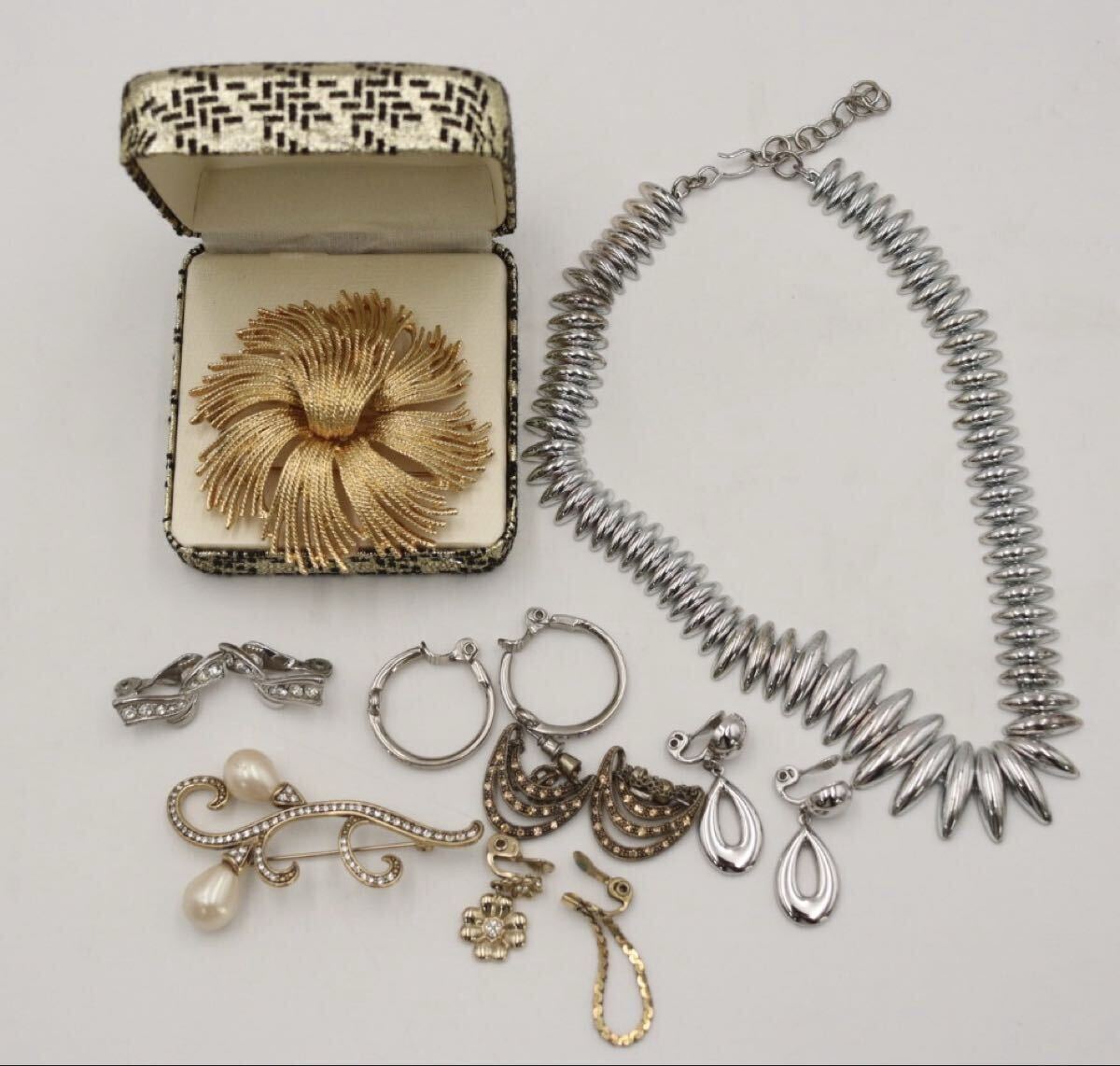 モネ MONET ネックレス ブローチ イヤリング等 アクセサリー ゴールド シルバー等 まとめ ヴィンテージ拍卖