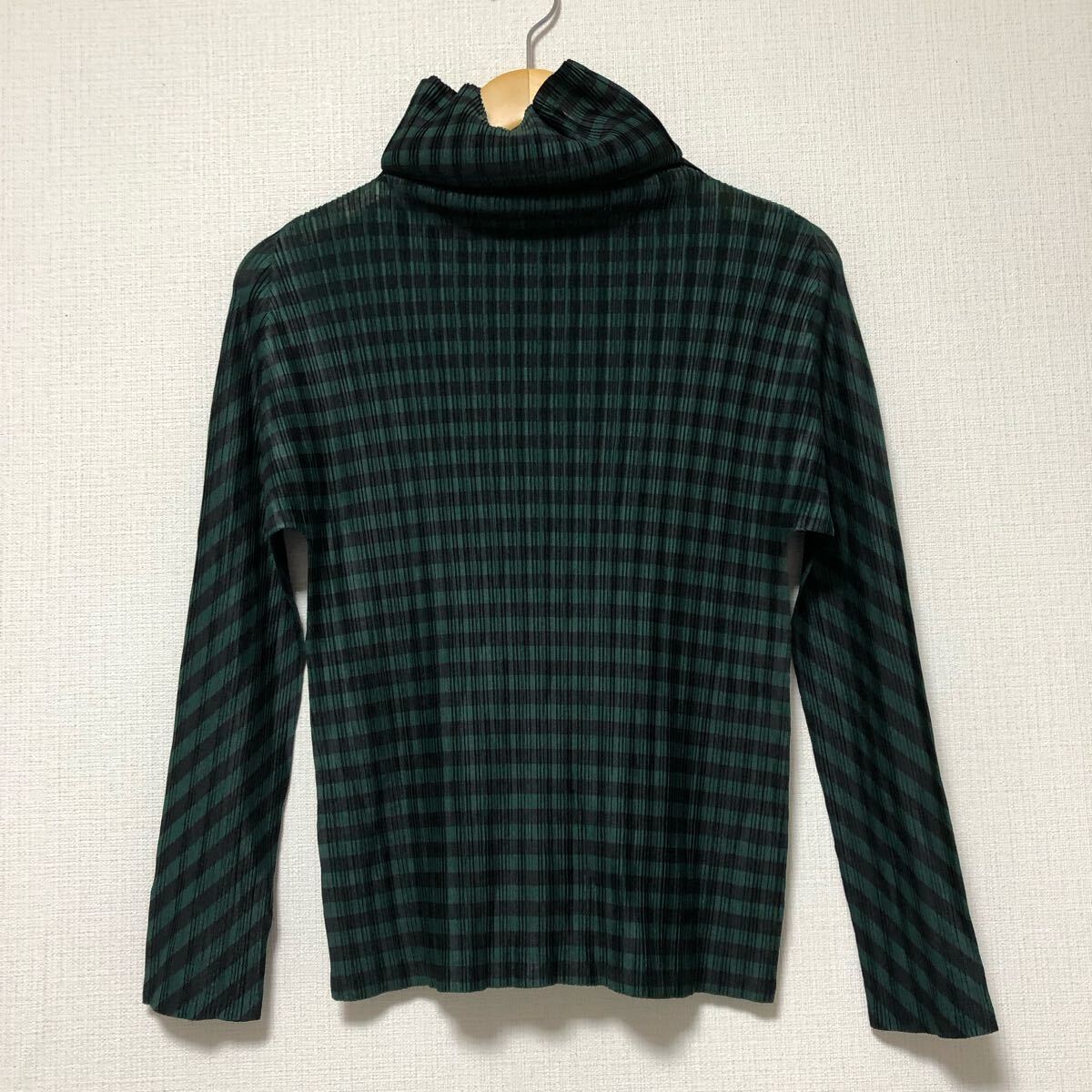 (k) ISSEY MIYAKE イッセイミヤケ PLEATS PLEASE プリーツプリーズ 長袖 カットソー トップス ハイネック 緑黒 グリーン ブラック 3拍卖