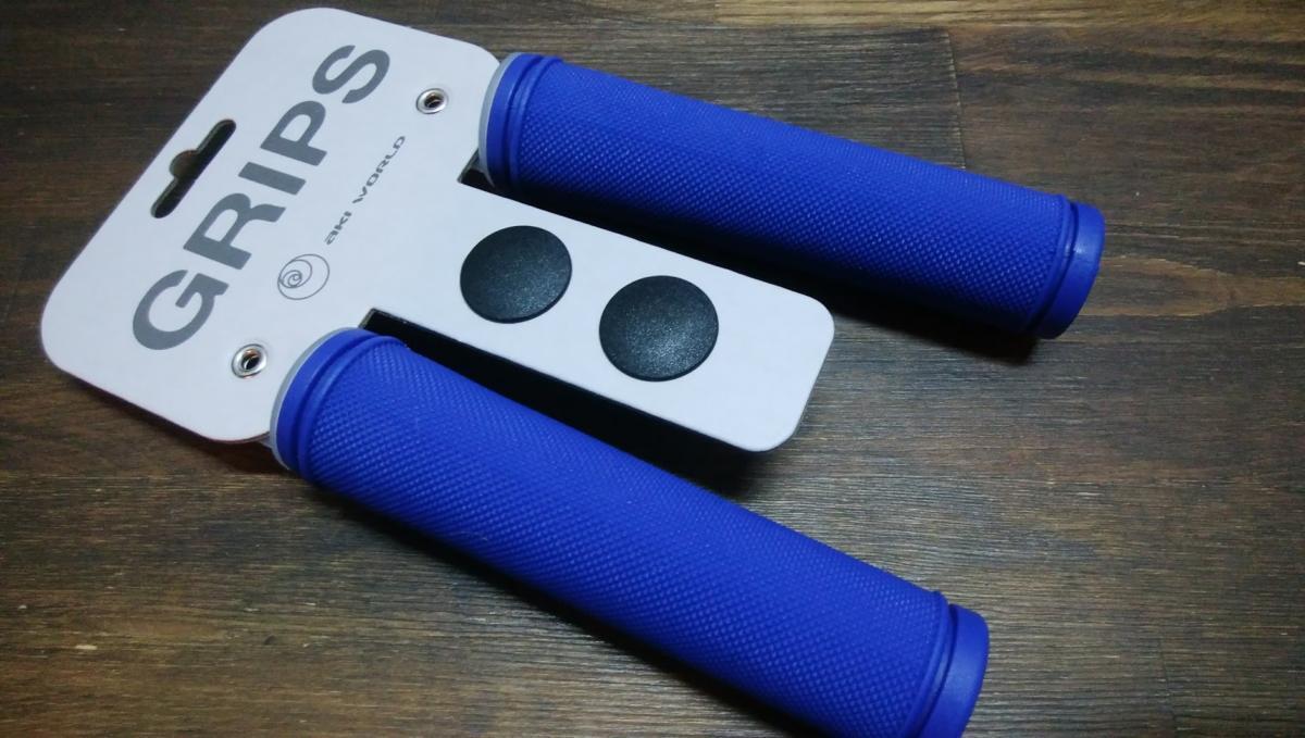 100円 一人1個のみ 他の商品と同封不可 VELO製 簡単カット長さ調整可能 ドライ感を保ち高いグリップ力 130mm 青色 011 ゆうメールのみ拍卖