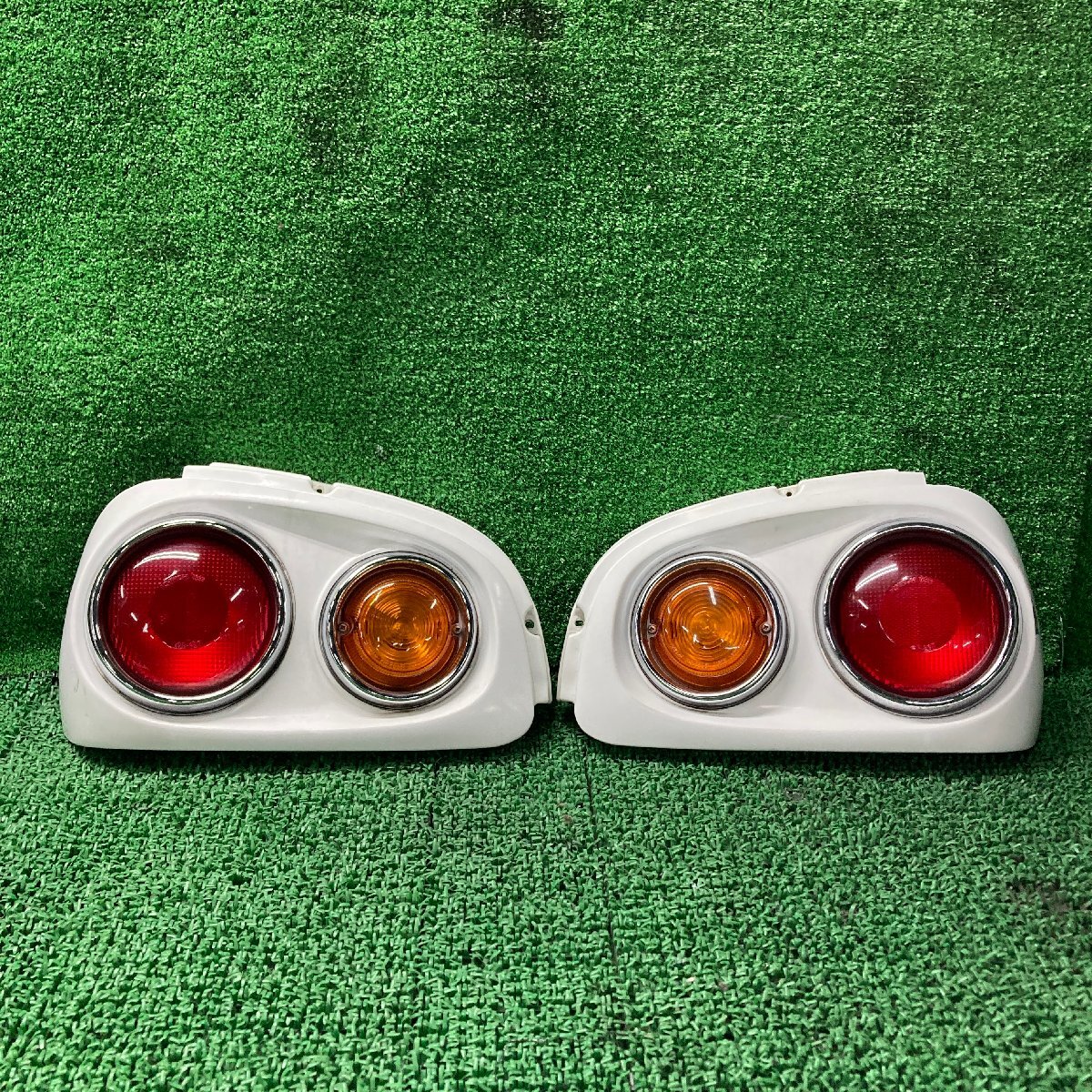 ♪♪ヴィヴィオ ビストロ KK3 左右 テールライト テールランプ ICHIKOH 4652 カラー 230(W7287)♪♪拍卖