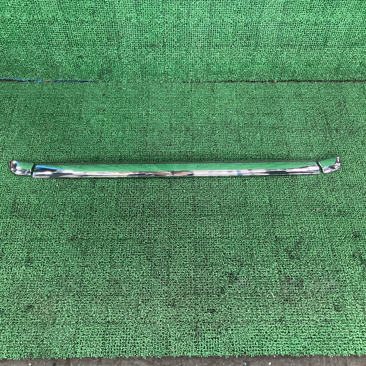 ♪♪スペーシア XSターボ MK53S リアゲートメッキパネル バックドア 上側 ガラス下(W7600)♪♪拍卖