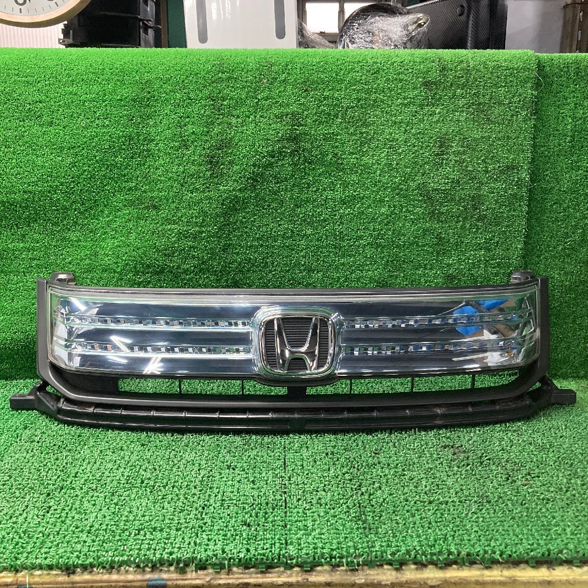 ♪♪フリードスパイク ジャストセレクション GP3 フロントグリル ラジエターグリル(W7627)♪♪拍卖