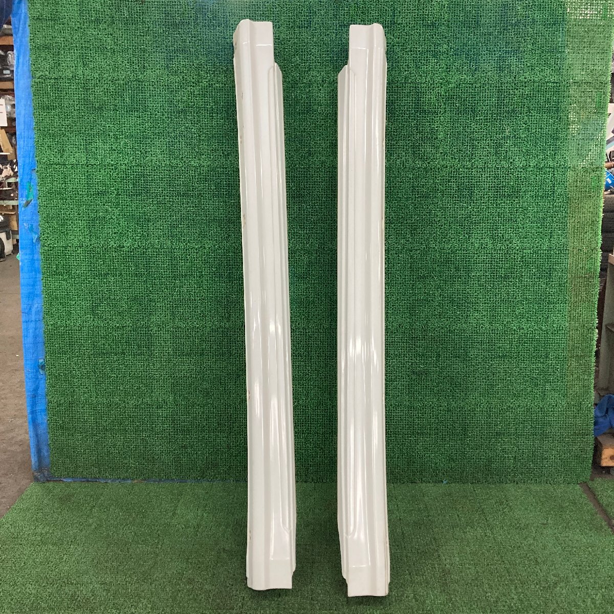 ♪♪アウトランダー G GG2W 左右 サイドスポイラー サイドステップ カラー W13 ホワイト系 社外(W7724)♪♪拍卖