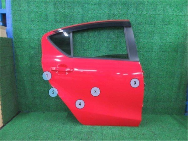 ♪♪アクア NHP10 リア 右 ドア カラー 3P0 NSG M31Q8 ※個人様宅不可 (W7442)♪♪拍卖