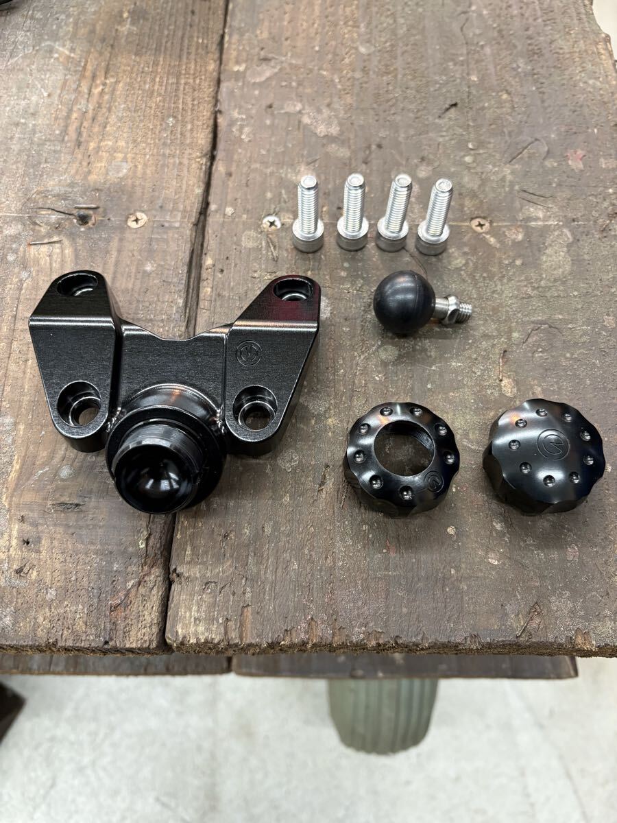 モトコルセ ドゥカティストリートファイターV4S V2 マウントベース サインハウス対応 拍卖