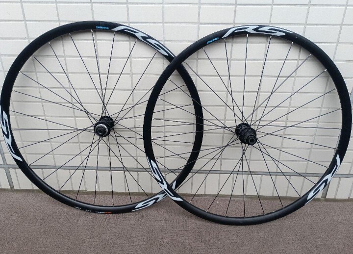 美品シマノWH-RS170 11S/700CロードクリンチャーDISC用ホイール ブラック SHIMANO 前後セット拍卖