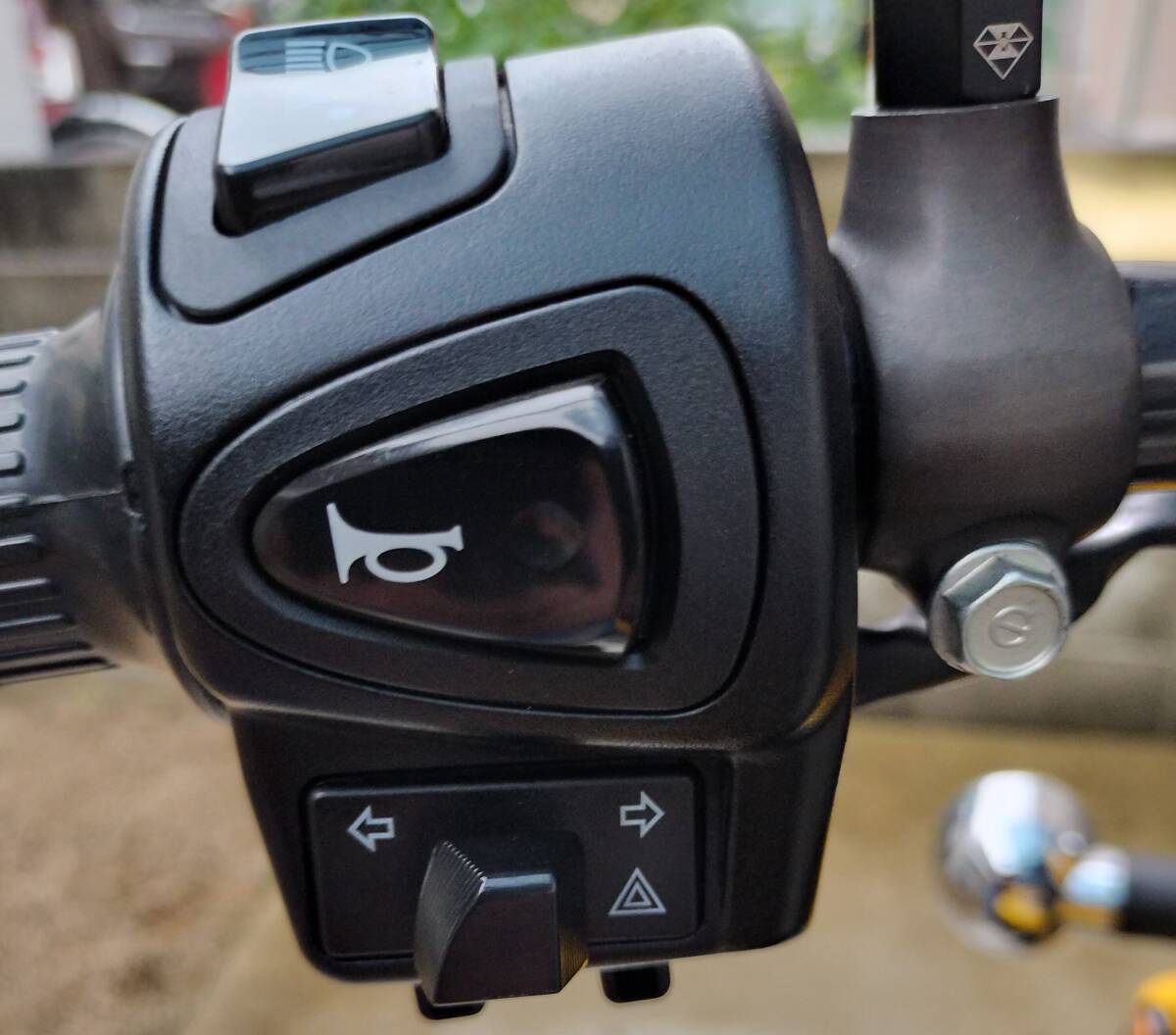 ス-パ-カブ110 クロスカブ110 JA10用 ハザードが出せる ハザード機能が付いた ウインカースイッチ拍卖