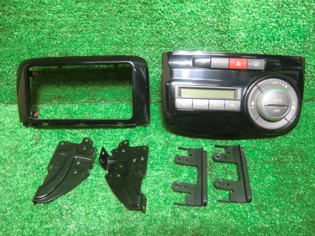 タント DBA-L375S オーディオパネル エアコンスイッチ ステー 枠拍卖