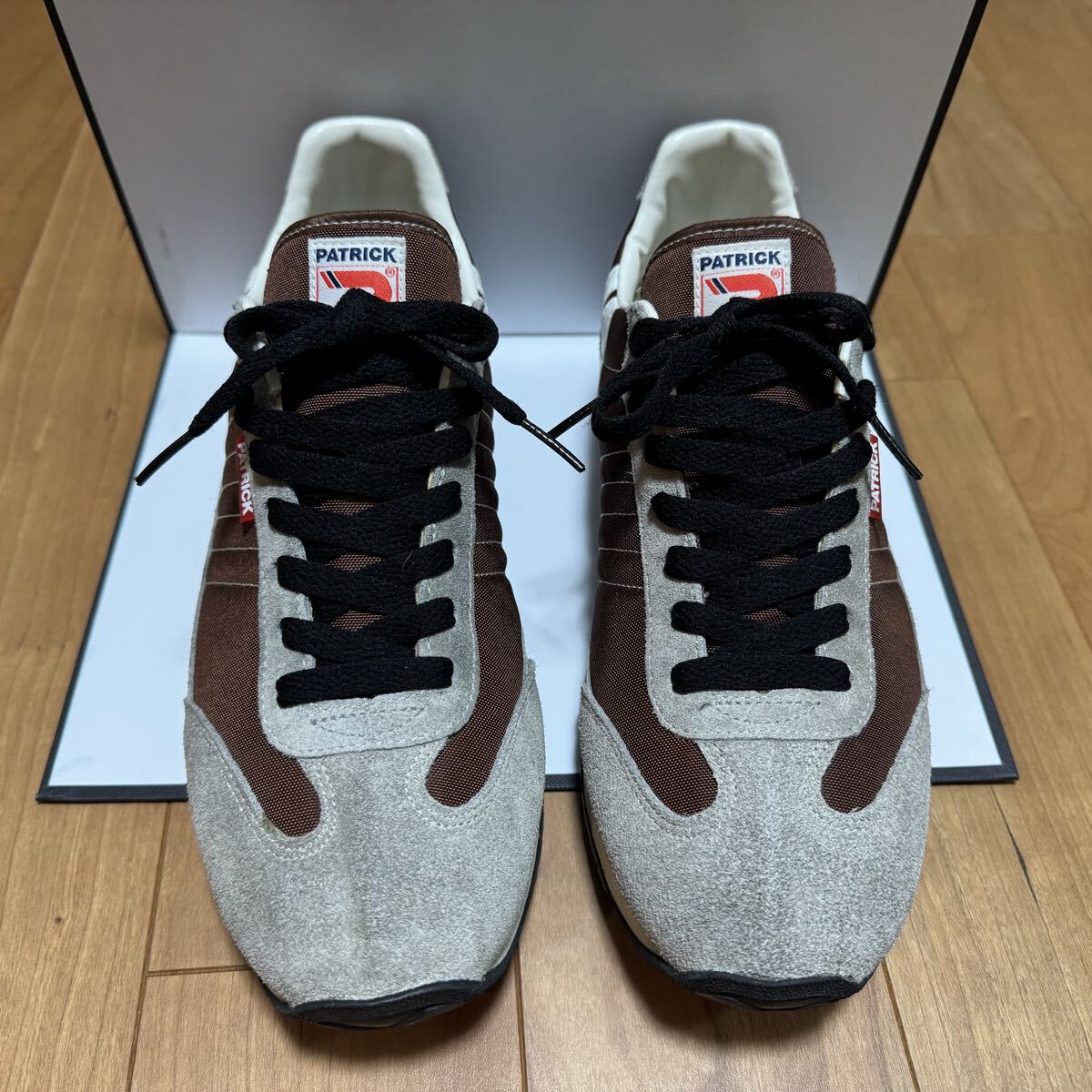 美品 日本製 PATRICK MARATHON MADE IN JAPAN パトリック マラソン 茶 42 26.5cm 94869 スニーカー拍卖