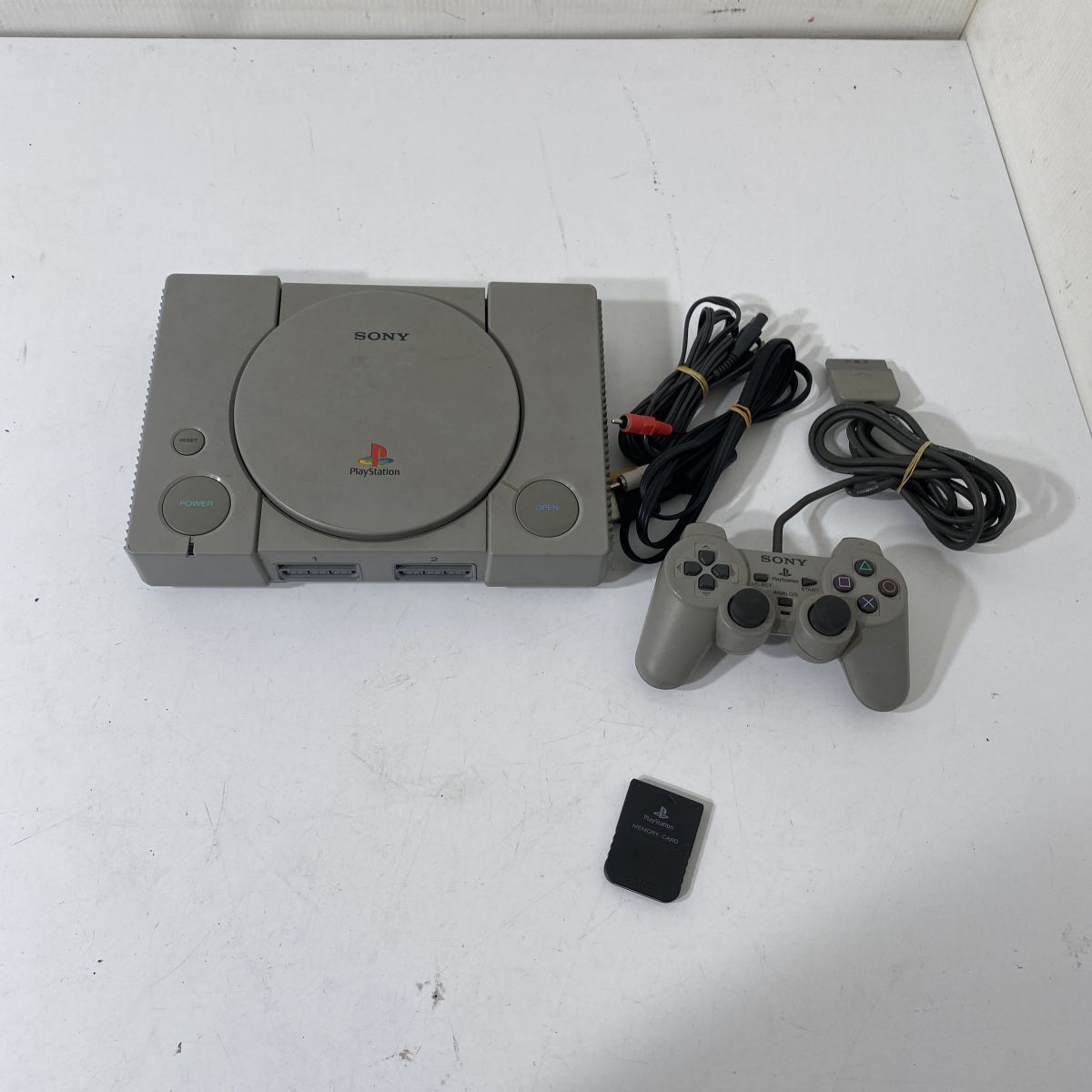 【12/7最終処分】動作確認済み SONY PS1 PlayStation 本体 コントローラー SCPH-7000【送料無料】AAL0924S8751/1107拍卖