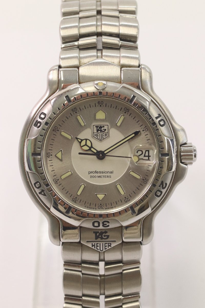 TAG HEUER タグホイヤー 6000シリーズ WH1113- K1 プロフェッショナル 200M クォーツ デイト メンズ 腕時計 シルバーカラー 3862-HA拍卖