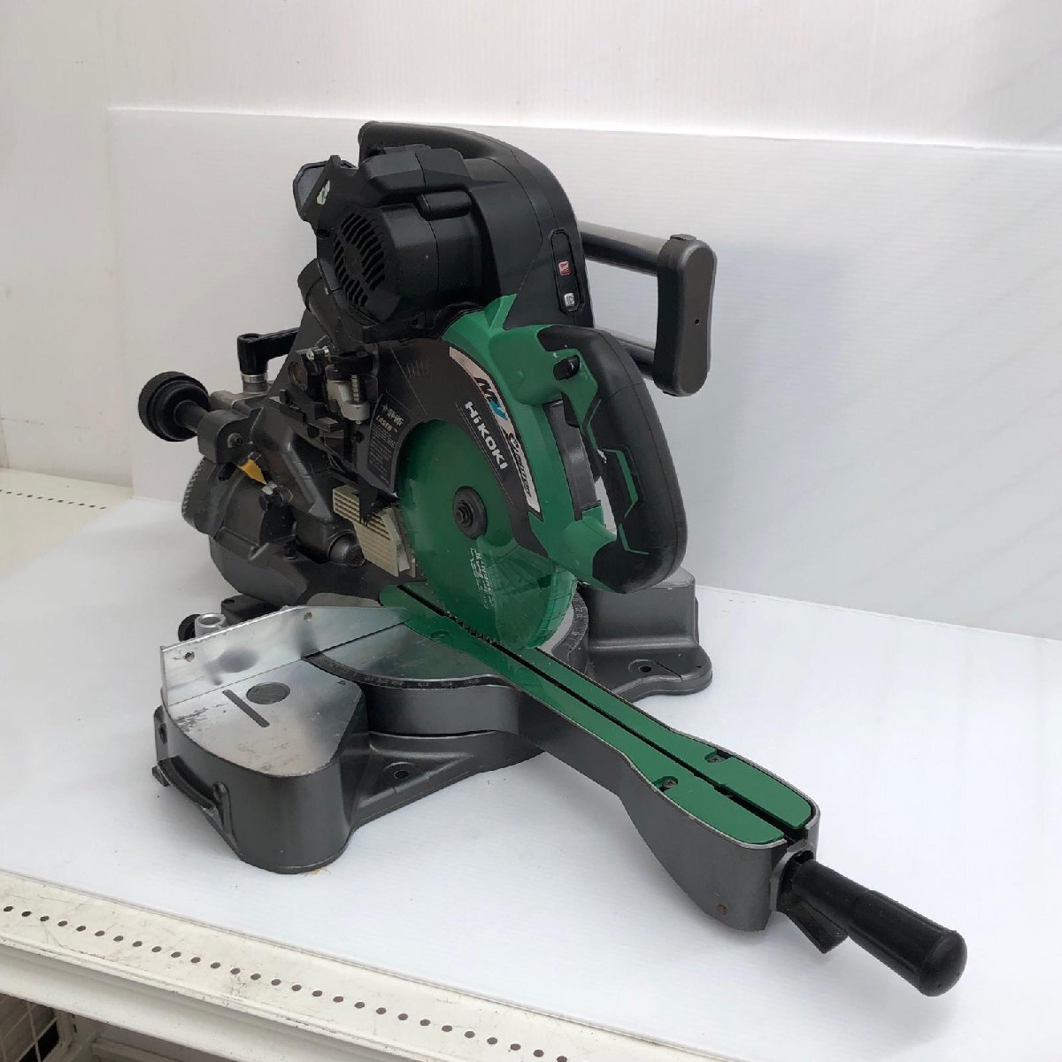 ДД HiKOKI ハイコーキ 卓上丸ノコ190mm 36vコードレス式 本体のみ C3607DRA グリーン やや傷や汚れあり拍卖