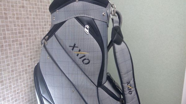 【処分特価】DUNLOP XXIO キャディーバッグ グレーチェック柄 4分割 自立式 軽量タイプ /0483拍卖