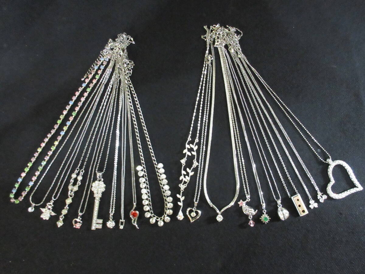 *100円~【大量】jin jin含 トップ キュービックジルコニア・ラインストーン付 シルバーカラー デザイン色々 ネックレス 20点セット*K-19拍卖