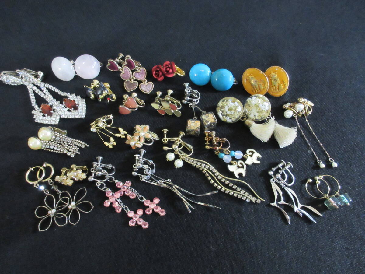 *100円~【大量】パワーストーン/ガラス/パール/ラインストーン使い ゴールド×シルバー デザイン色々 イヤリング 23点セット*M-09拍卖