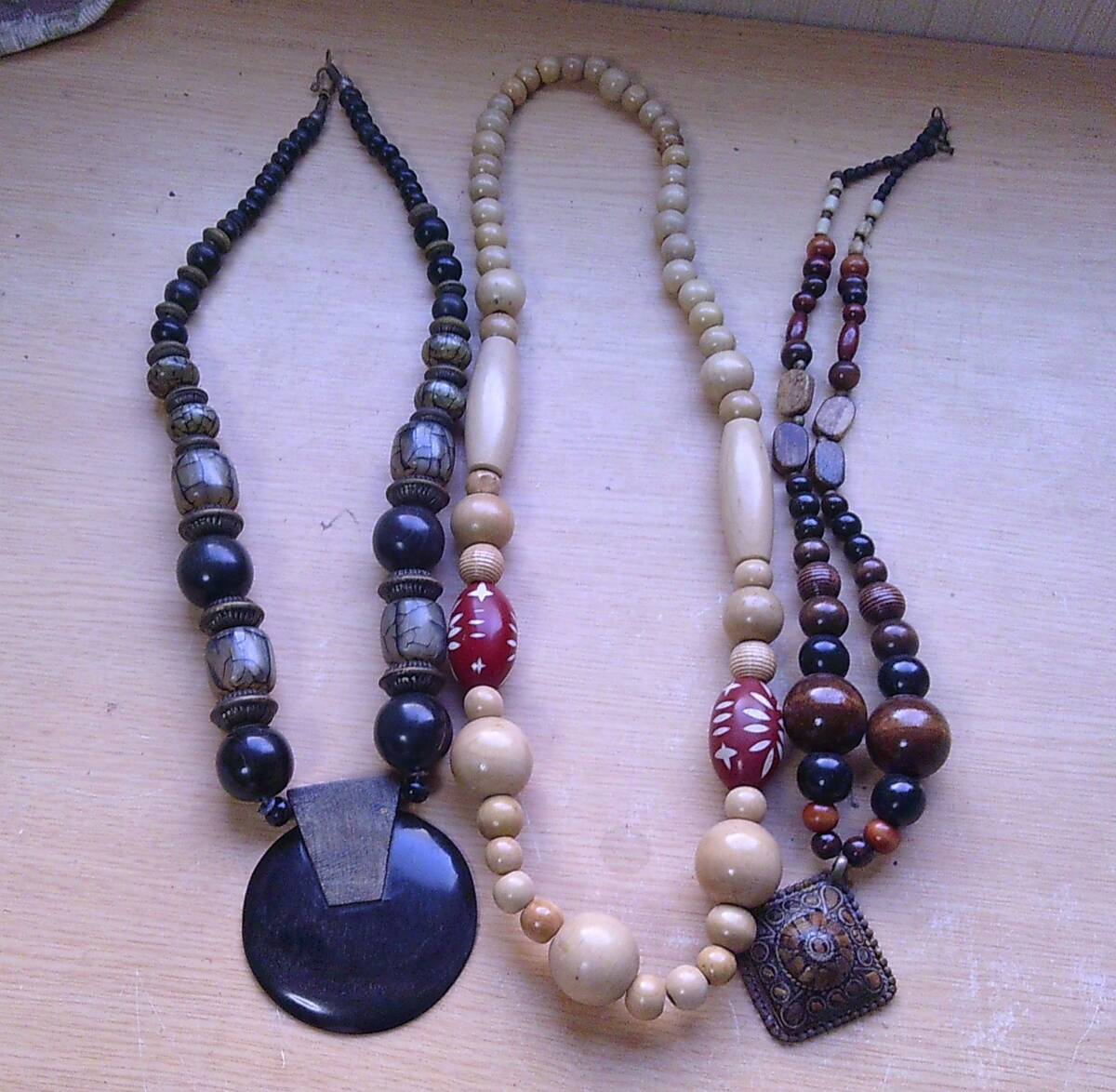 再◆B-383 エスニック ネックレス 中古 3個 まとめ売り 民族調 アジアン アフリカン約寸最大長さ40cm 重さ左120g中央70g右55g拍卖