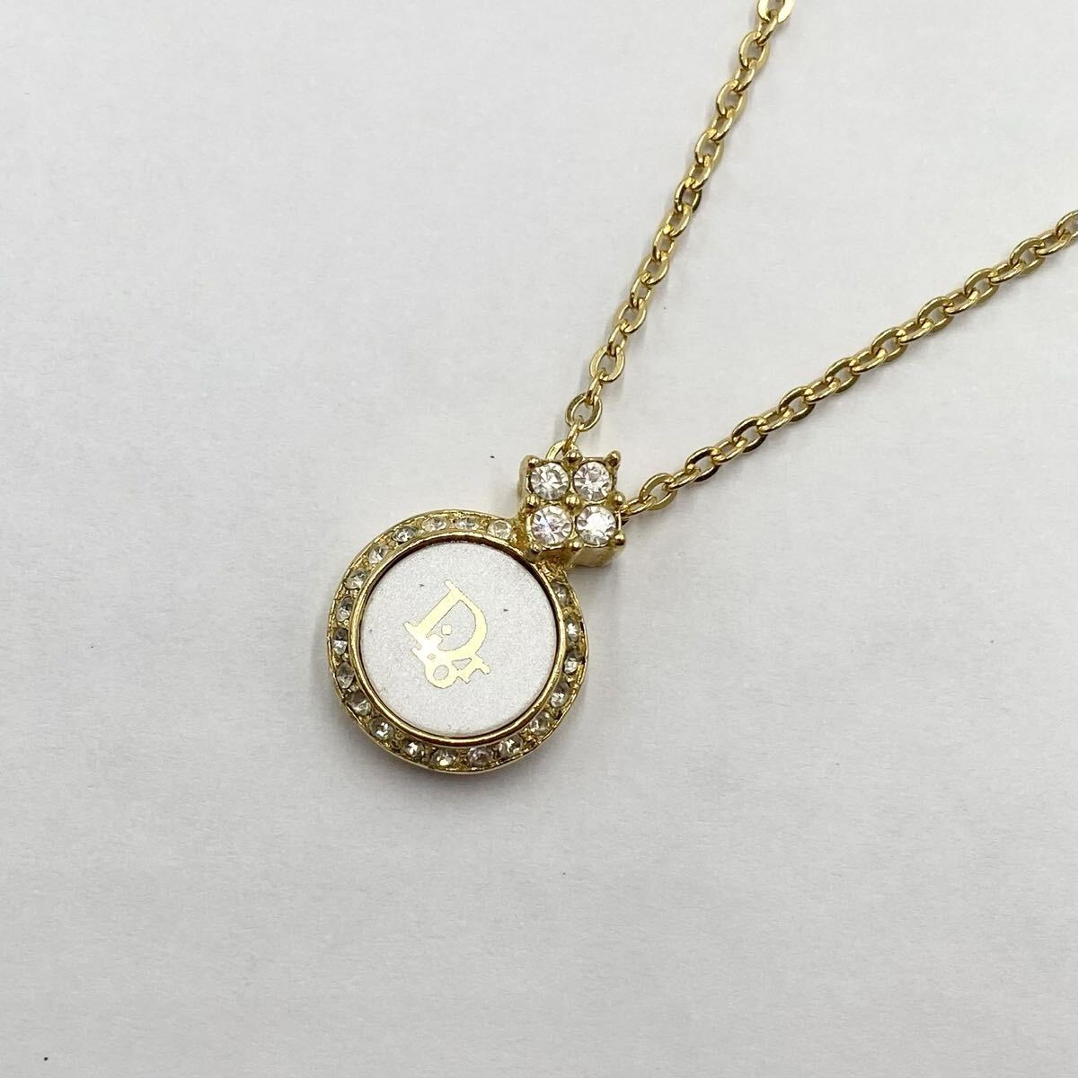 Christian Dior/クリスチャンディオール ラインストーン付きペンダント ネックレス ゴールドカラー アクセサリー S-8239拍卖