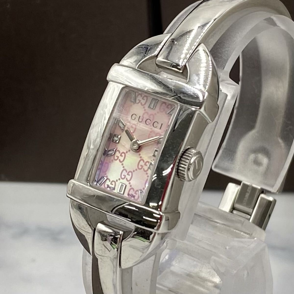 GUCCI/グッチ レディース腕時計 バングルウォッチ ピンクシェル文字盤 6800L クォーツ QZ S-7564拍卖