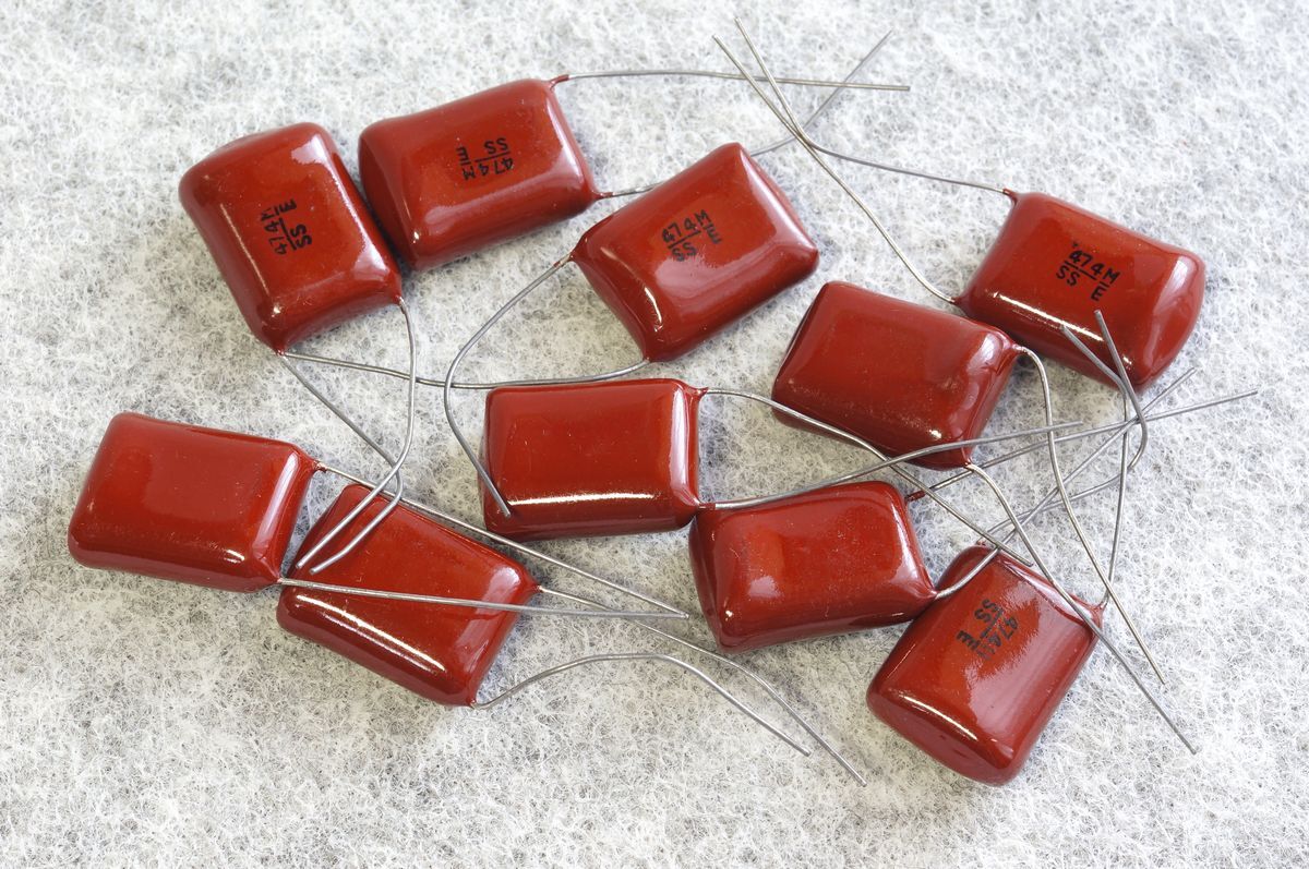 フィルムコンデンサ 0.47μF ( 表示 474 )未使用・長期保管品 10個 1組拍卖