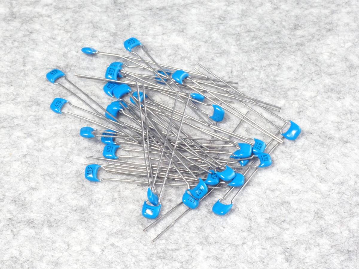2.54mm ピッチ セラミックコンデンサ 表示 473 ( 0.047μF ) 30本1組 未使用・長期保管品拍卖