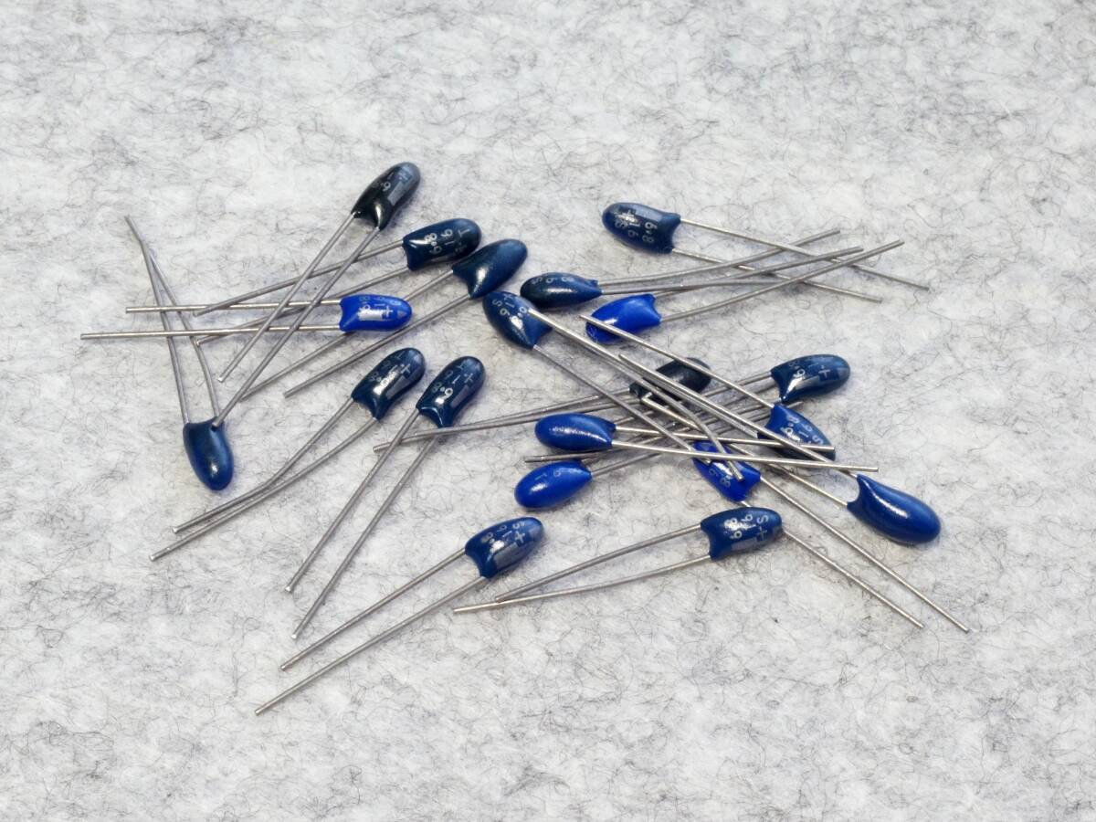 ディップタンタルコンデンサー < 16V・6.8μ > 20個1組 未使用・長期保管品拍卖