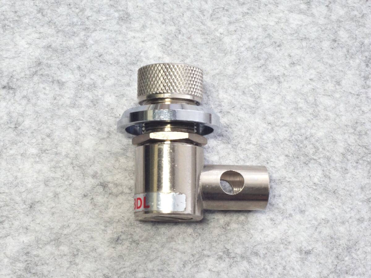 車載基台用L型コネクタ( N型 )8D-2V用 N-8DL 未使用・長期保管品拍卖