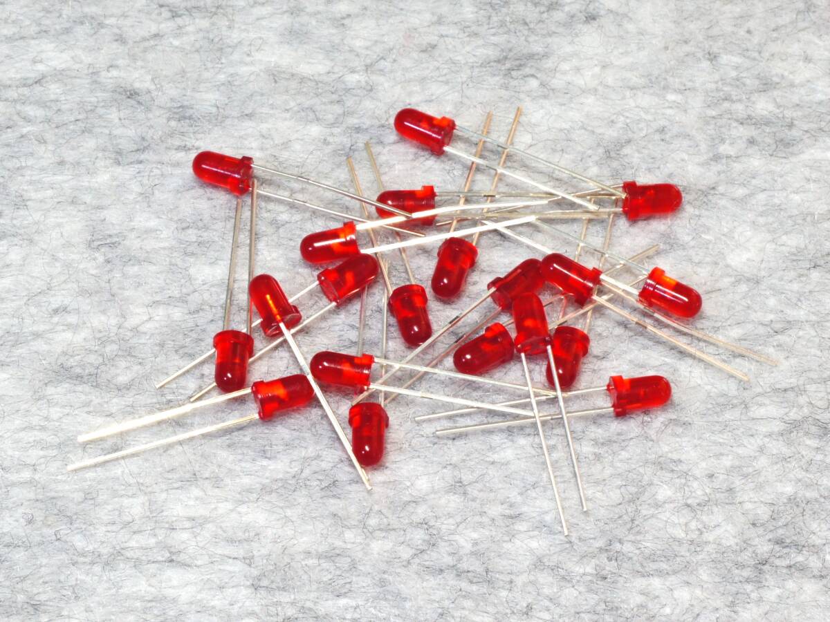 明るすぎない 3mm 赤色LED テールライトにどうぞ 20個 1組 未使用・長期保管品拍卖