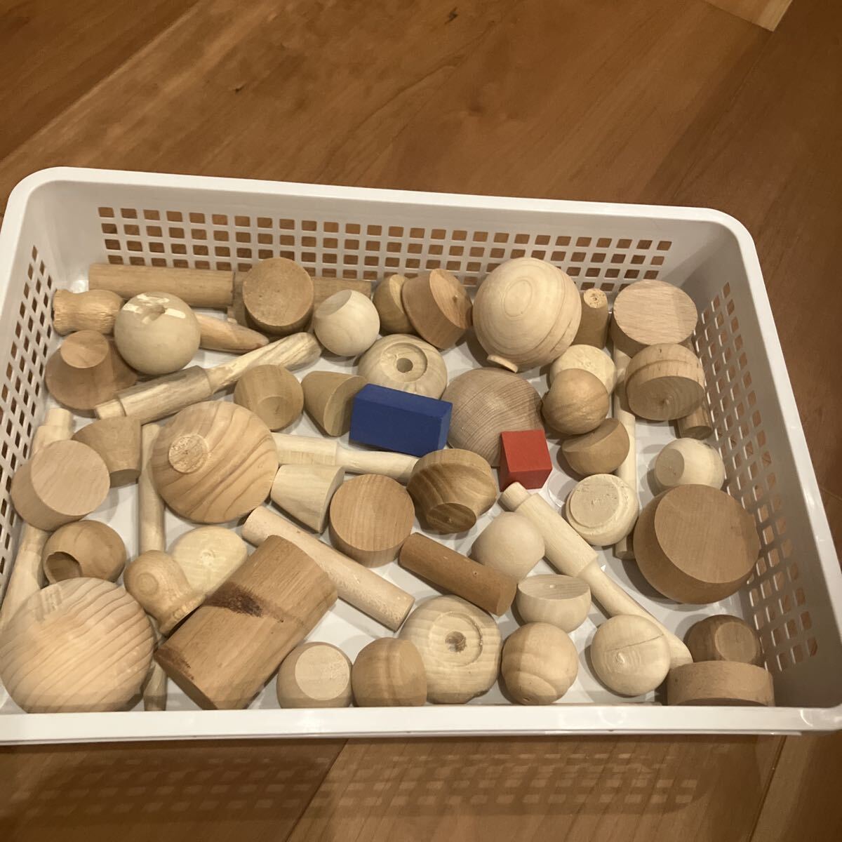 積み木 つみき 木のおもちゃ おもちゃ ヒノキ サクラ 白木 遊具 子供 工作 DIY ハンドメイド 木球 タマゴ型 木製品 拍卖