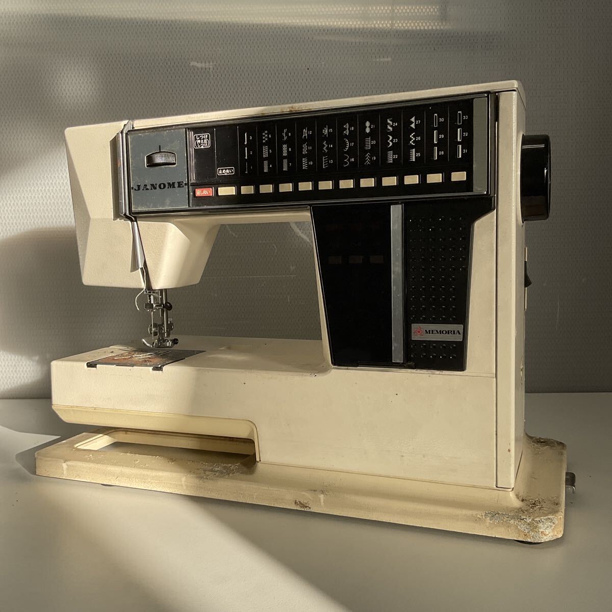 営AB71-120T JANOME ジャノメ コンピューターミシン MEMORIA メモリア 5001 国産初 昭和レトロ フットペダルあり 通電確認済拍卖