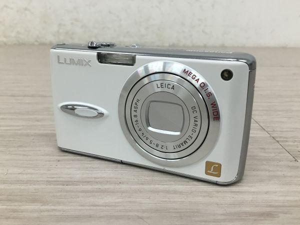 ●営FU216-60 【稼働品】 Panasonic パナソニック LUMIX ルミックス DMC-FX01 コンパクトデジタルカメラ 1:2.8-5.6/4.6-16.8 充電器付き拍卖