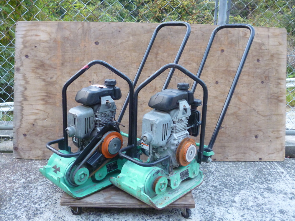 三笠産業 プレートコンパクター MVC-40H 2台 ジャンク 部品欠品 部品取り拍卖