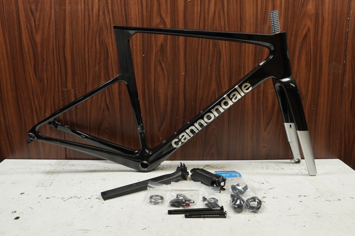 □CANNONDALE キャノンデール SUPERSIX EVO3 カーボンフレーム サイズ54 2025年 美品拍卖