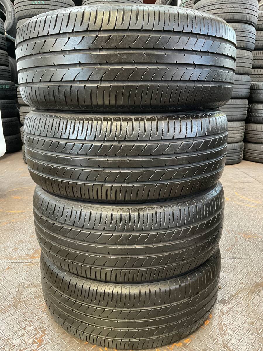 215/55R17 TOYO NANOENERGY 3PLUS 2023年製 4本 30,000円 京都から拍卖