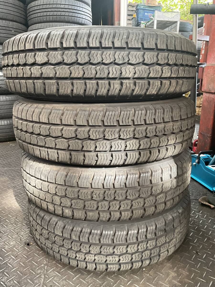 195/80R15 YOKOHAMA BluEarth-Van All Season 2024年製 4本 40,000円 京都から拍卖