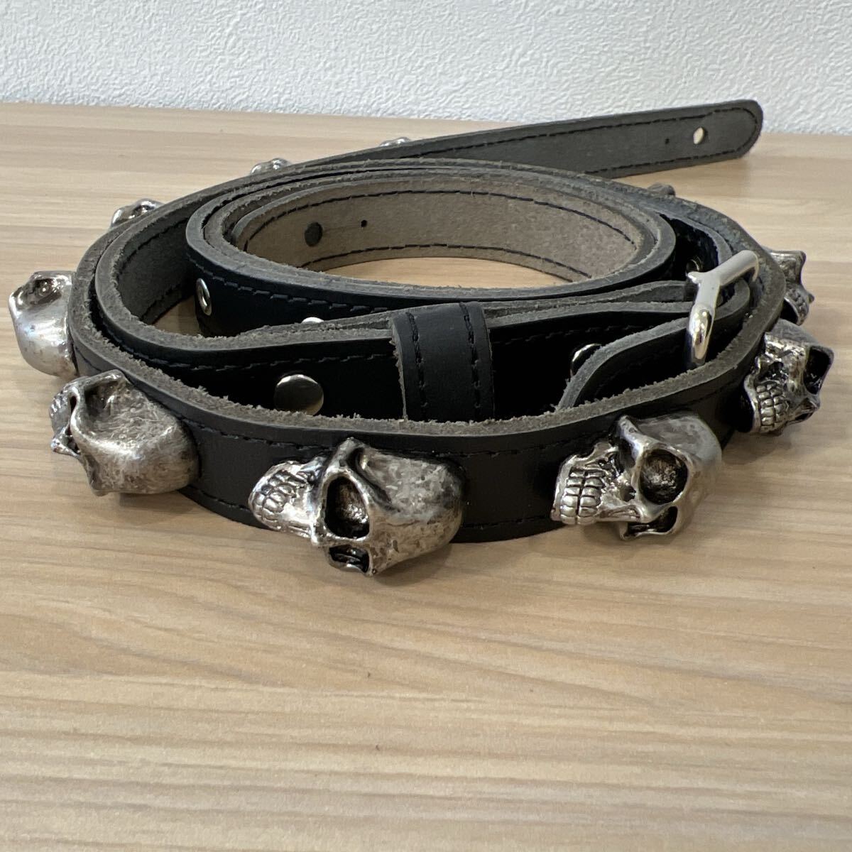 1241 希少品 XJAPAN hide ギターストラップ スカル ドクロ 10個 フェルナンデス FERNANDES レザー ブラック 純正ロゴ拍卖