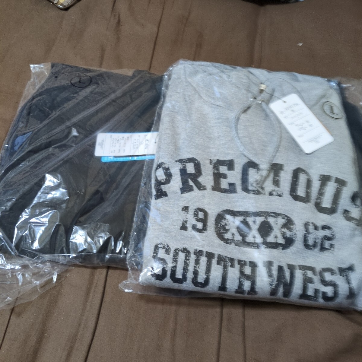 これからの季節重宝 ブルゾンとパーカーセット拍卖