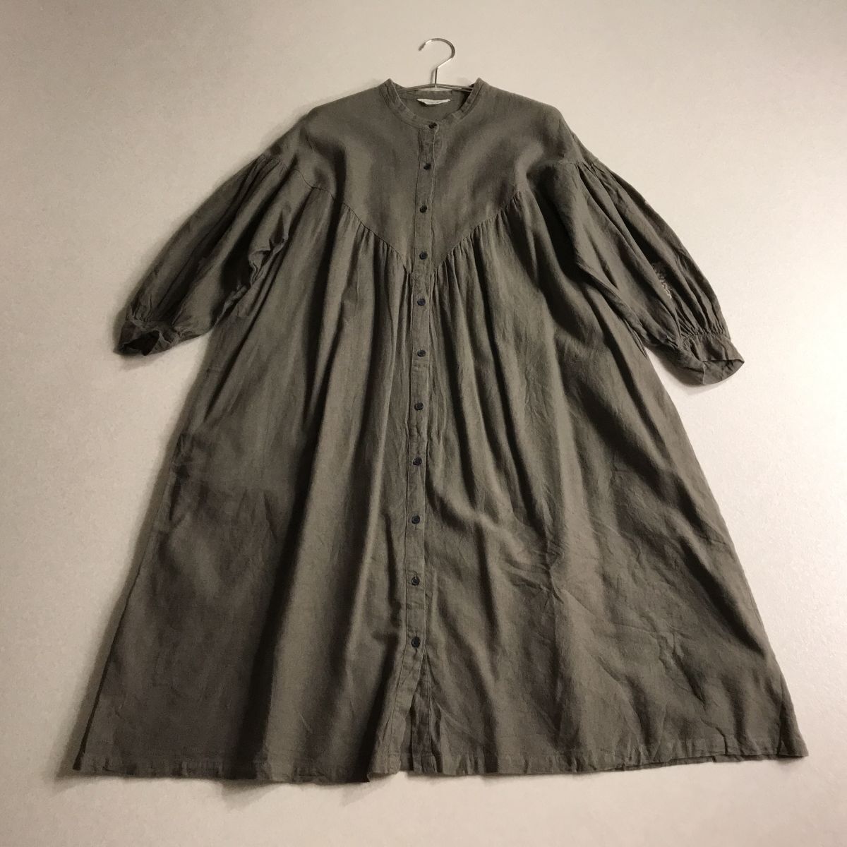 ○ samansa mos2 サマンサモスモス V切り ギャザー ワンピース 横幅ゆったり 体型カバー拍卖