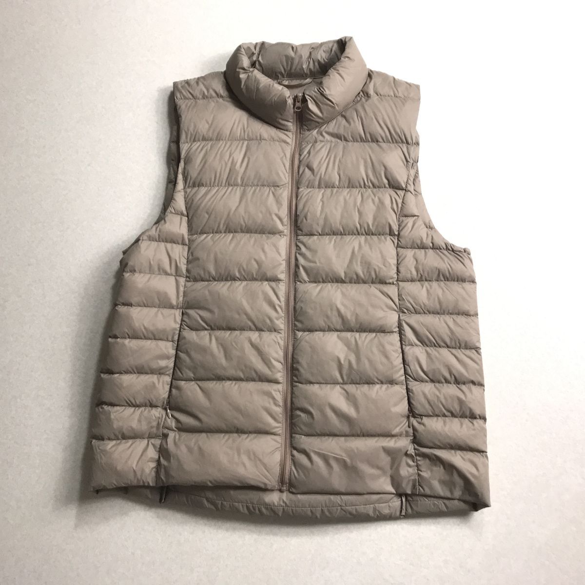 ☆ CLOSSHI 軽量 ライトダウン ダウンジャケット ダウンベスト拍卖