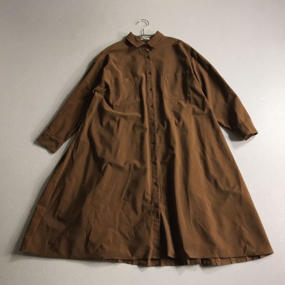 ☆ ciaopanic チャオパニック コーデュロイ 後ろプリーツ ワンピース拍卖