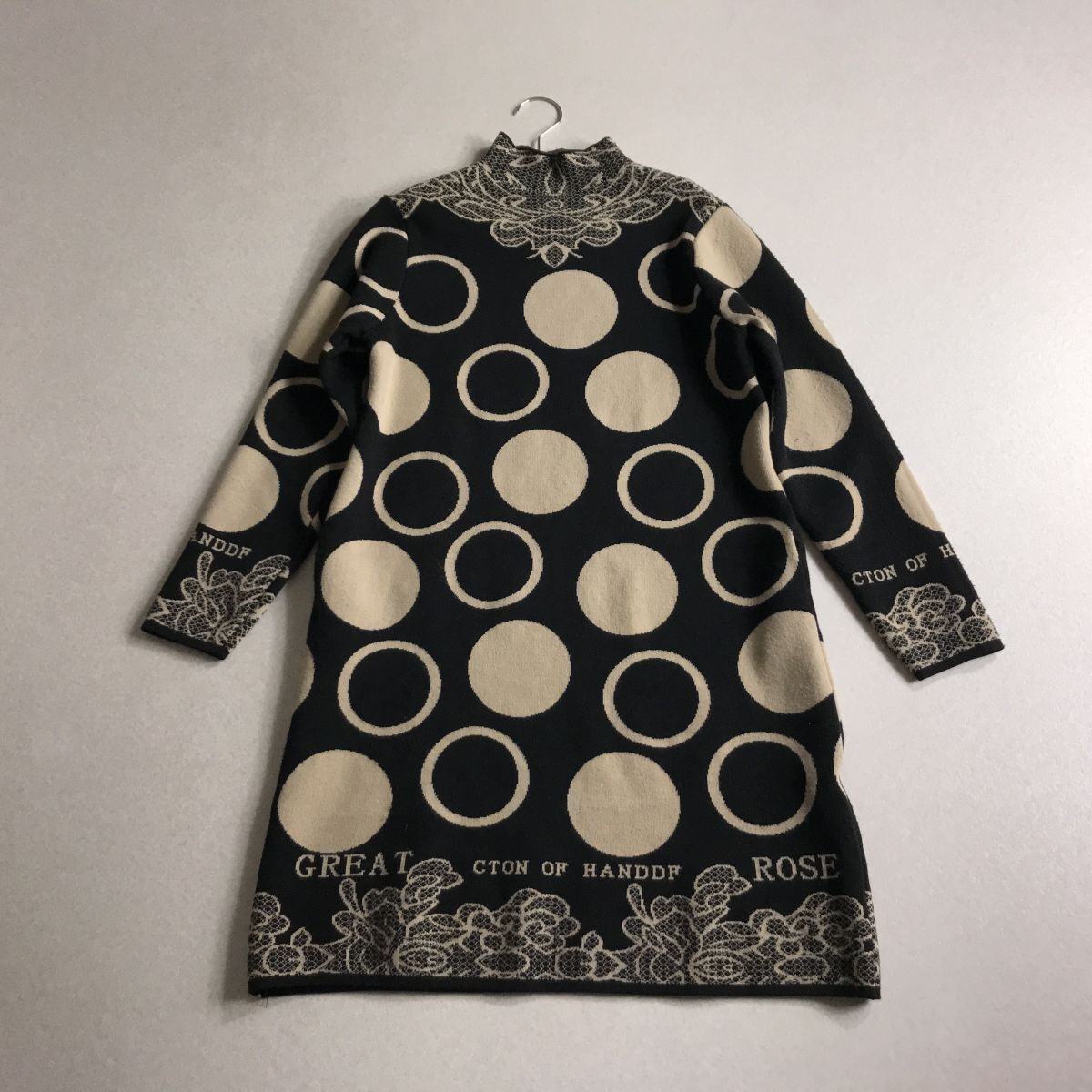 ♪ おしゃれデザイン ニット ワンピース ドットデザイン ハイネック拍卖
