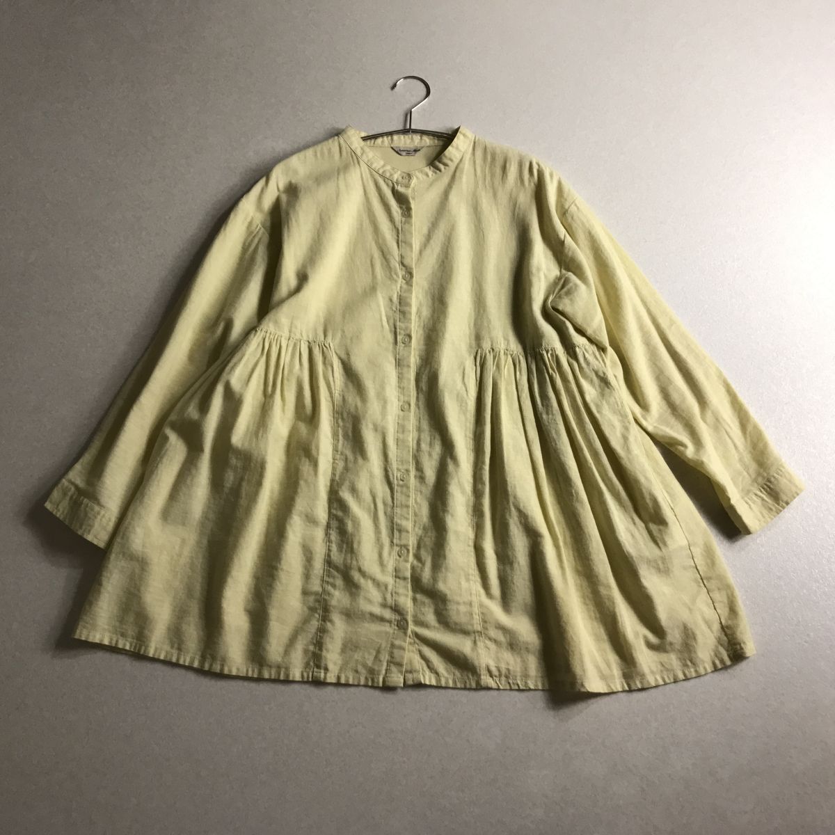 ☆ samansa mos2 サマンサモスモス バンドカラー ギャザー ブラウス チュニック 横幅ゆったり 体型カバー拍卖