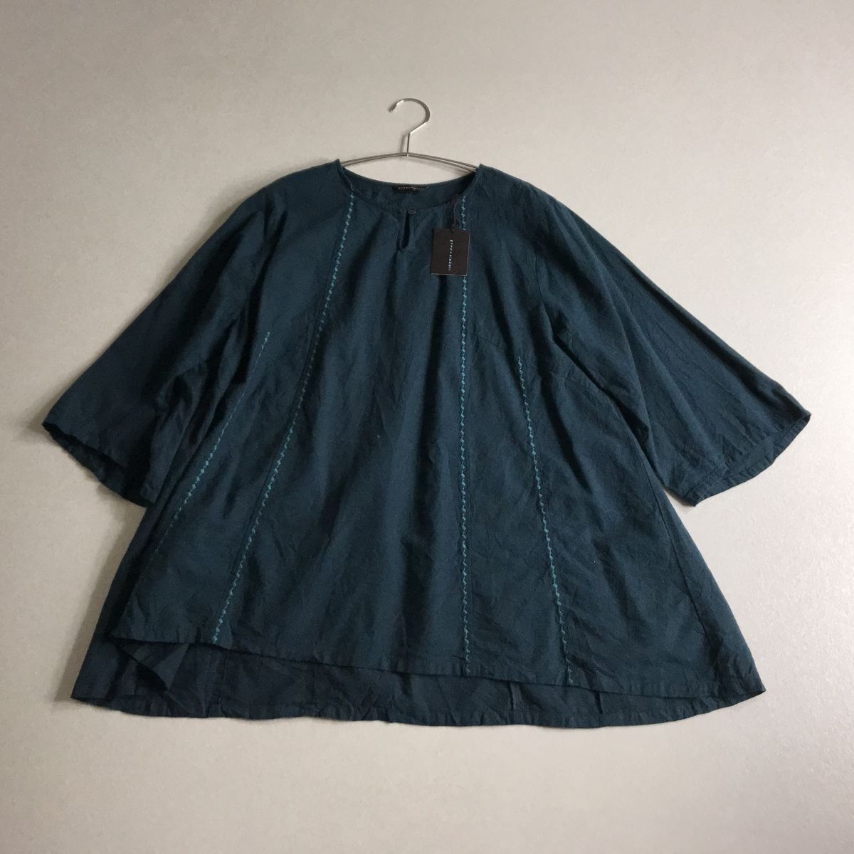 ☆ 新品 green nout 刺繍デザイン ブラウス グリーン系 横幅ゆったり 体型カバー 大きいサイズ 15拍卖