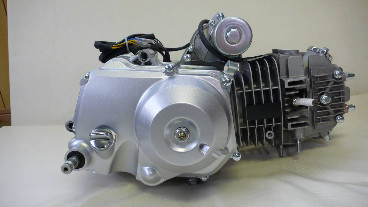 新品未使用 125cc遠心クラッチエンジン上置きセル カブ モンキー ゴリラDAX シャリー ATV 修理交換用12V 附属品あり拍卖