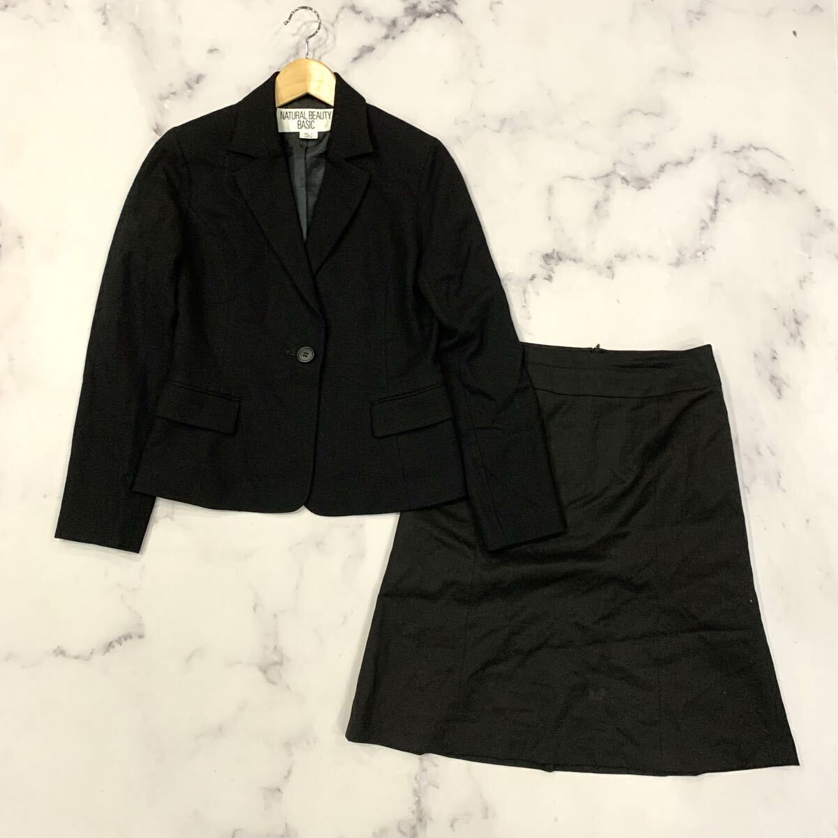 AA ▼ 洗練されたデザイン NATURAL BEAUTY BASIC ナチュラルビューティーベーシック スーツ 上下 セットアップ 2点セット M 婦人服拍卖
