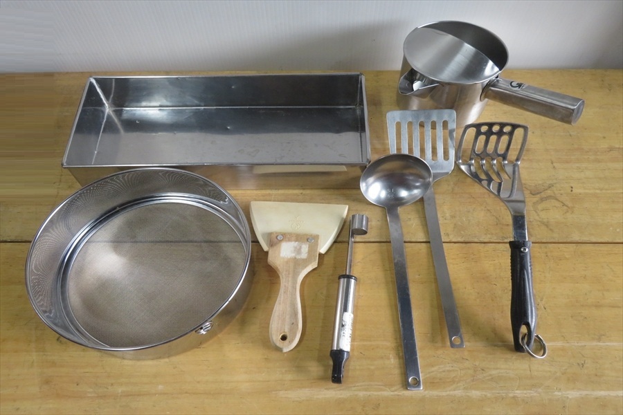 ●製菓道具 色々まとめて 8点セット 型 粉つぎ 粉ふるい 調理器具 業務用 菓子 フライ返し お玉 マッシャー●拍卖