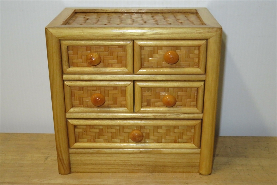 ●ラタン ミニチェスト 小引き出し 小物入れ 小さな箪笥 引き出し 高さ約22.5㎝ 籐 アクセサリーケース 道具箱 裁縫道具入れ等に●拍卖