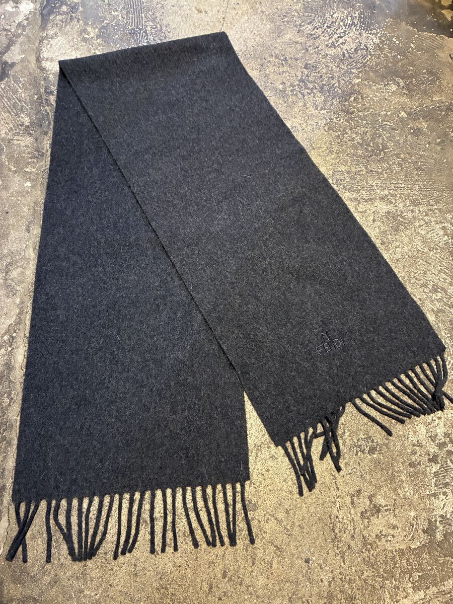 イタリア製 FENDI フェンディ マフラー グレー拍卖