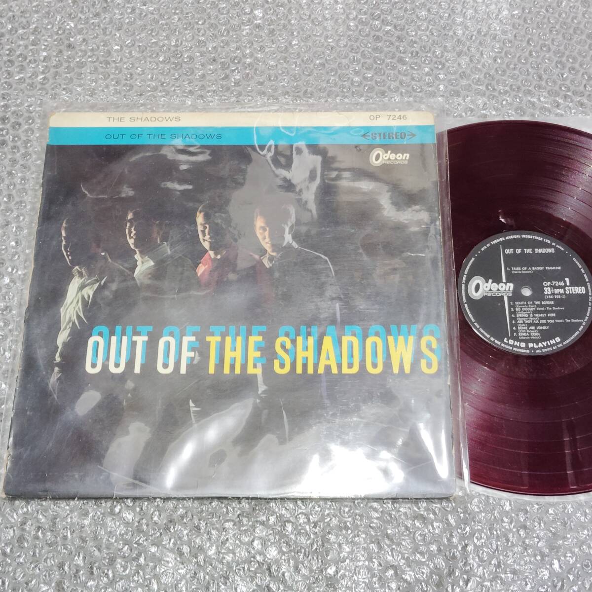 LP★シャドウズ/THE SHADOWS「アウト・オブ・ザ・シャドウズ / OUT OF THE SHADOWS」国内盤/ペラ・ジャケLP(OP-7246)~赤盤拍卖