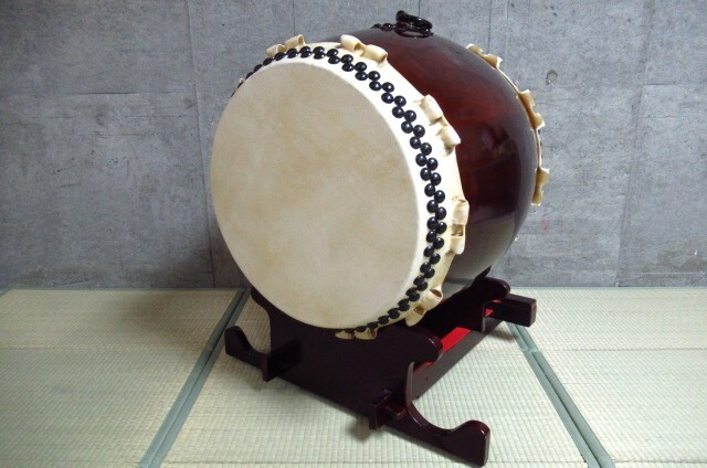 バチ無し 長胴太鼓 打面約46cm 台座付き 2個口発送 楽器 和太鼓 管理7KH1016L-I1YOKO拍卖